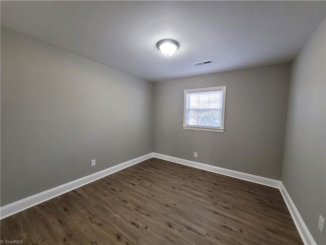 APT-6 - 800 Dodson Mill Rd, Home with 1 bedrooms, 1 bathrooms and null parking in Pilot Mountain NC | Image 9