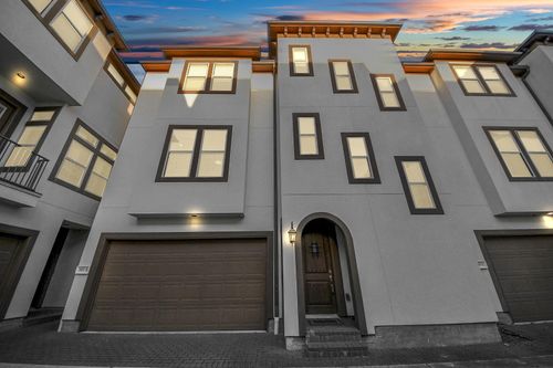 unit-b-1031 W 21st St, Houston, TX, 77008-3367 | Card Image
