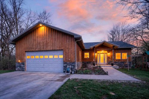 23536 Forest Shores Dr, Cassopolis, MI, 49031-8662 | Card Image