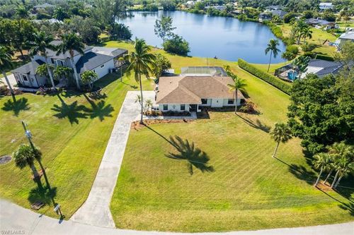 7275 Lake Dr, Fort Myers, FL, 33908-4119 | Card Image