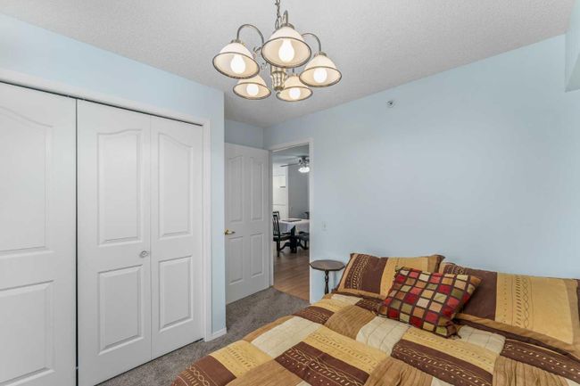 3425 - 3000 Millrise Point Sw, Home with 2 bedrooms, 2 bathrooms and null parking in Calgary AB | Image 15