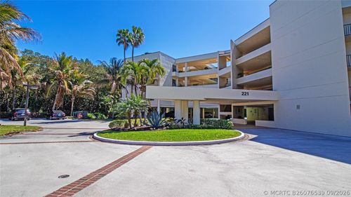 213-221 Ne Plantation Rd, Stuart, FL, 34996-4403 | Card Image