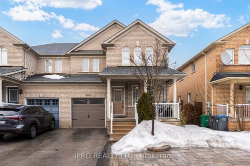 5980 Manzanillo Cres, Mississauga, ON, L5M6Y3 | Card Image