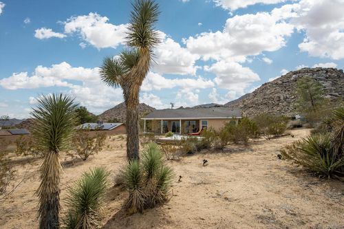 61148 Prescott Trl, Joshua Tree, CA, 92252-3128 | Card Image