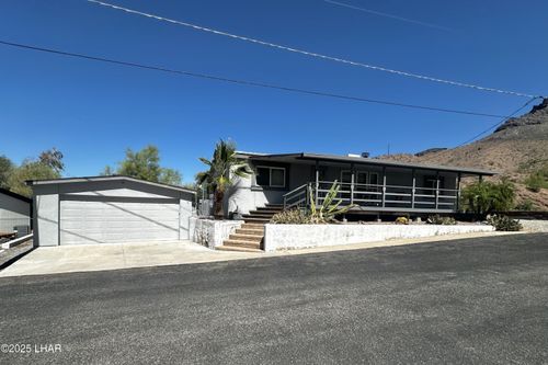 2889 Hillcrest Dr, Parker, AZ, 85344-8143 | Card Image