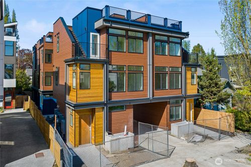 1136 A Nw 57th Street, Seattle, WA, 98107 | Card Image