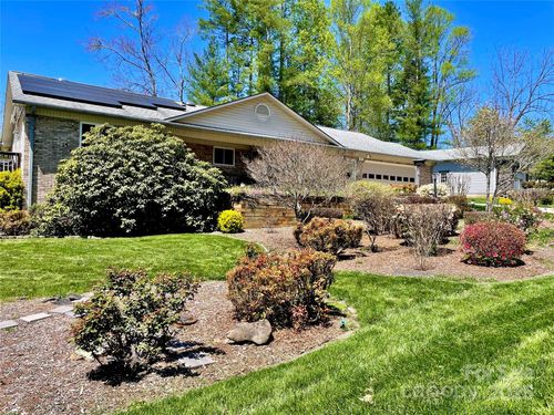 23 St Andrews Dr, Etowah, NC, 28729-9748 | Card Image