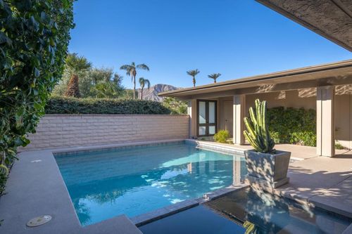 10 Duke Dr, Rancho Mirage, CA, 92270-3648 | Card Image