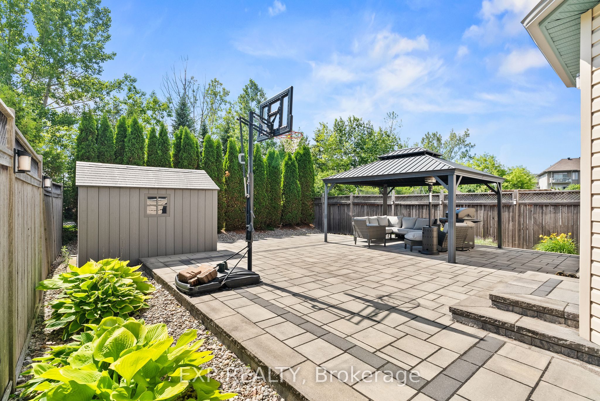 Residential in Barrhaven 3