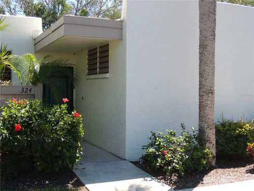 324-324 Timberlake Dr, BRADENTON, FL, 34210-4639 | Card Image