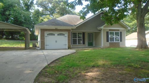 951 Boswell Dr, OXFORD, AL, 36203-2238 | Card Image