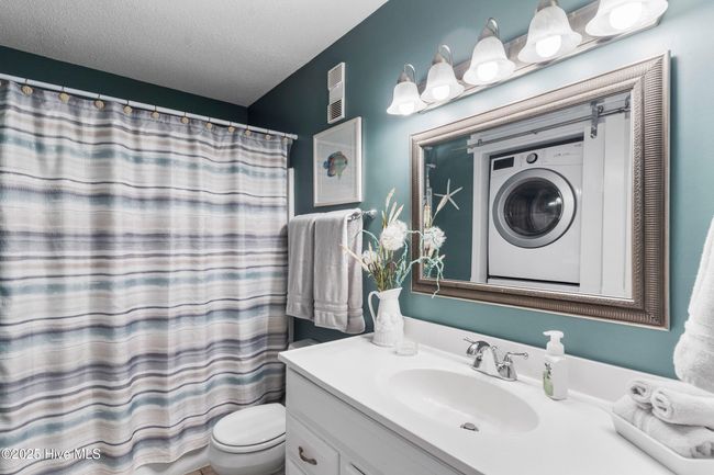 APT-2F - 1505 Carolina Beach Ave N, Condo with 2 bedrooms, 2 bathrooms and null parking in Carolina Beach NC | Image 16