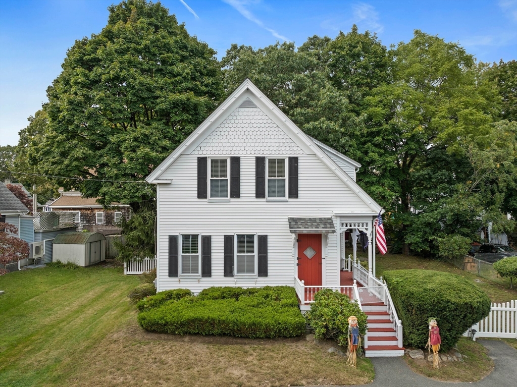 Water St, Rockland, MA 02370