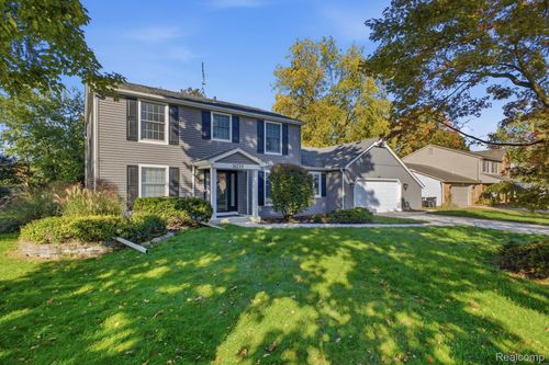 16235 Winchester Dr, Northville, MI, 48168-2353 | Card Image