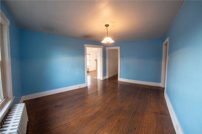 Floor 2 Dining Room | Image 12