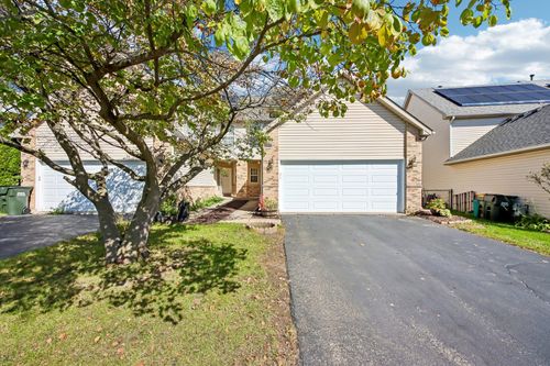 1084 Viewpoint Dr, Lake In The Hills, IL, 60156-4935 | Card Image