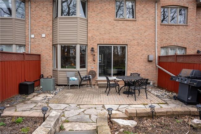 12 - 320 Hamilton Dr, Townhouse with 3 bedrooms, 3 bathrooms and 3 parking in Ancaster ON | Image 47