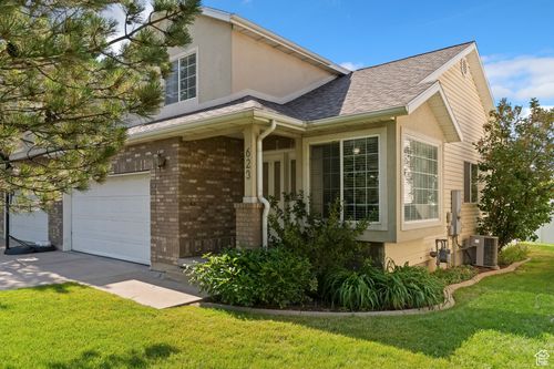 623 W 550 S, Centerville, UT, 84014-2128 | Card Image