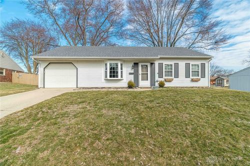 511 Rohr Ln, Englewood, OH, 45322-2003 | Card Image