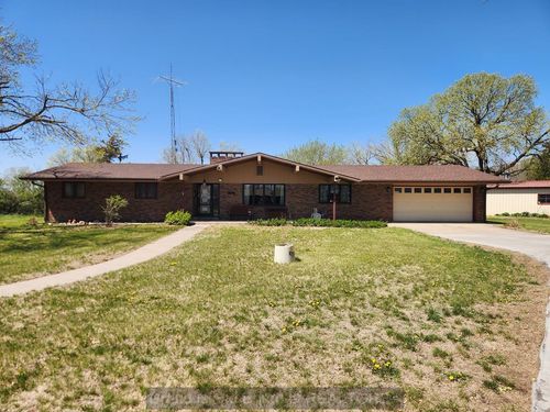 845 W 7th Ave, Red Cloud, NE, 68970-2200 | Card Image
