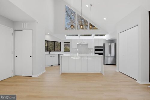 1671 Cedar Hollow Way, RESTON, VA, 20194-1727 | Card Image