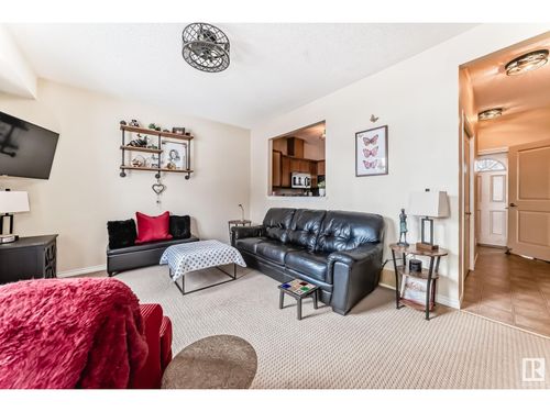 12308 117 Ave Nw, Edmonton, AB, T5M0N2 | Card Image