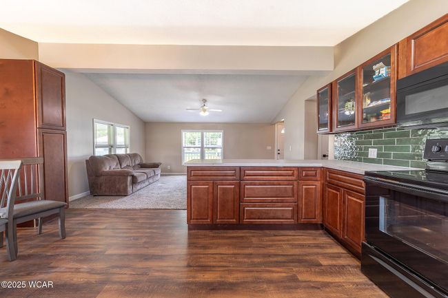 1303 Chateau Cir, House other with 3 bedrooms, 2 bathrooms and null parking in Findlay OH | Image 16