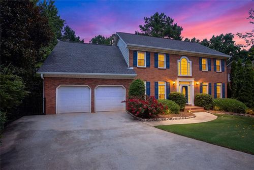 9305 Mackinac Dr, Alpharetta, GA, 30022-7645 | Card Image