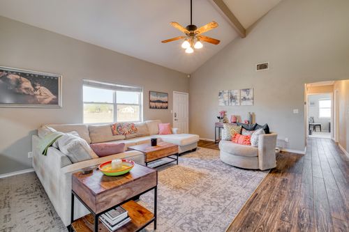 154 Three Oaks Ln, Bastrop, TX, 78602-3757 | Card Image