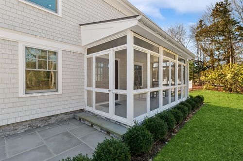 30 Club Ln, Remsenburg, NY, 11960-2036 | Card Image