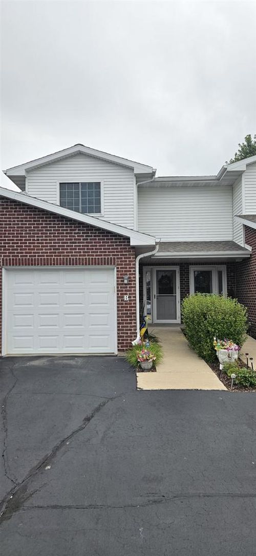 b-1903 Riverside Drive, SUAMICO, WI, 54313 | Card Image