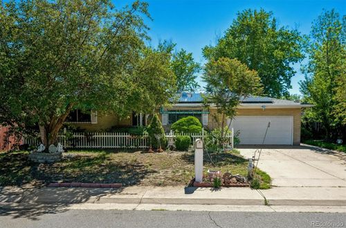 5014 Scranton Ct, Denver, CO, 80239-4318 | Card Image