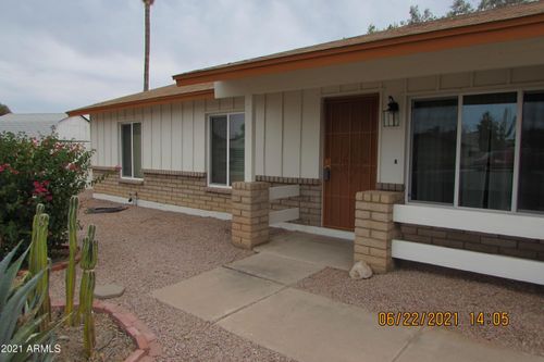 925 W Curry St, Chandler, AZ, 85225-1842 | Card Image