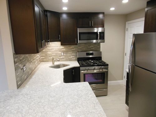 84-84 Hooper Rd, Dedham, MA, 02026-5312 | Card Image