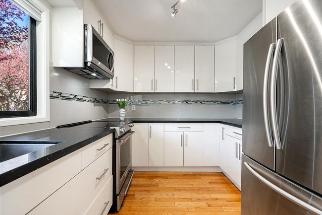 1116 Premier St, Townhouse with 4 bedrooms, 3 bathrooms and 3 parking in North Vancouver BC | Image 9