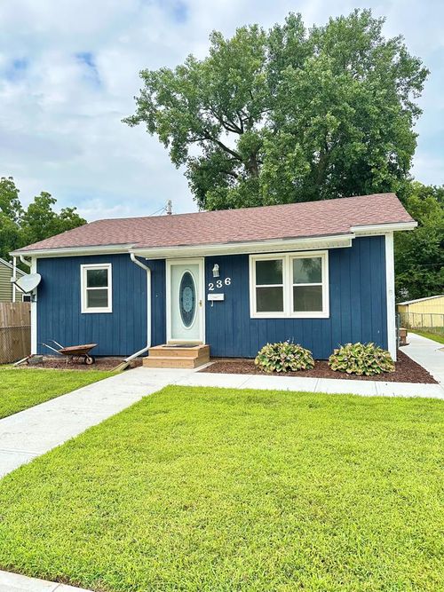 236 Avenue C, Fort Dodge, IA, 50501-4441 | Card Image