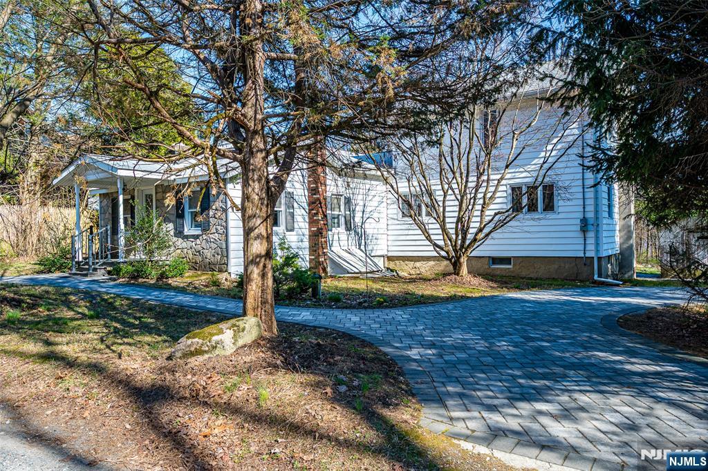 Residential in Lebanon Twp 3