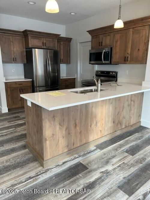2-310 Buffalo Dr, Alpine, WY, 83128 | Card Image