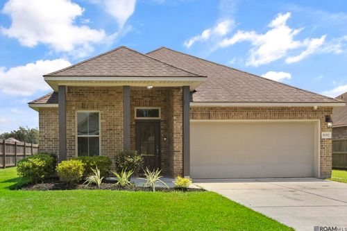 39357 Legacy Lake Dr, Gonzales, LA, 70737-6595 | Card Image
