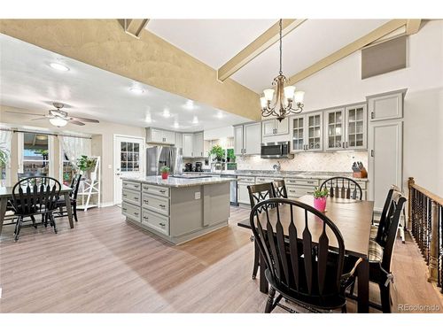 1570 S Macon St, Aurora, CO, 80012-5141 | Card Image