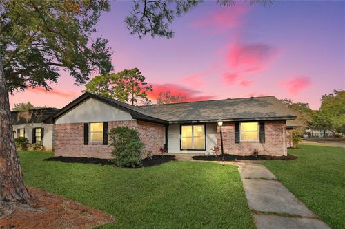 18111 Barbuda Ln, Houston, TX, 77058-3421 | Card Image