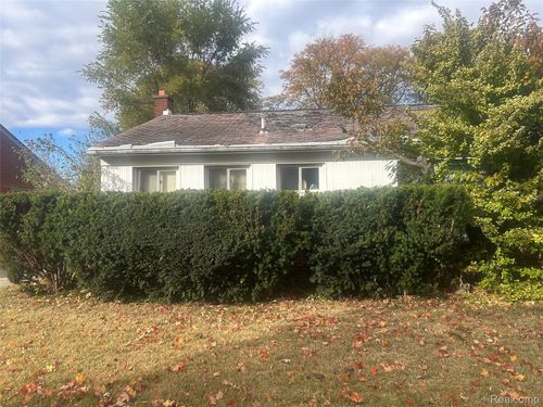 28852 Westfield St, Livonia, MI, 48150-3137 | Card Image