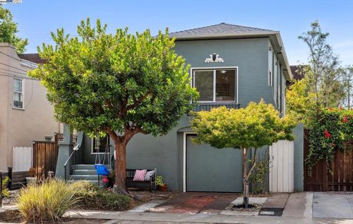 1405 Chestnut St, Alameda, CA, 94501-2726 | Card Image