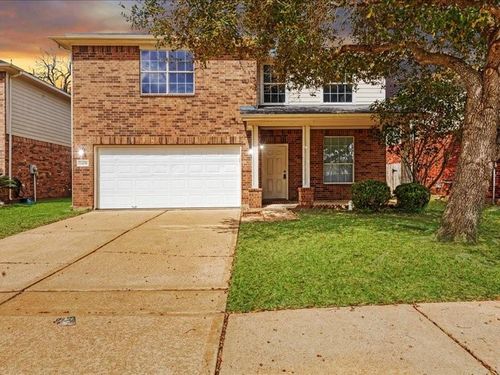 16630 Pademelon Dr, Sugar Land, TX, 77498-7624 | Card Image