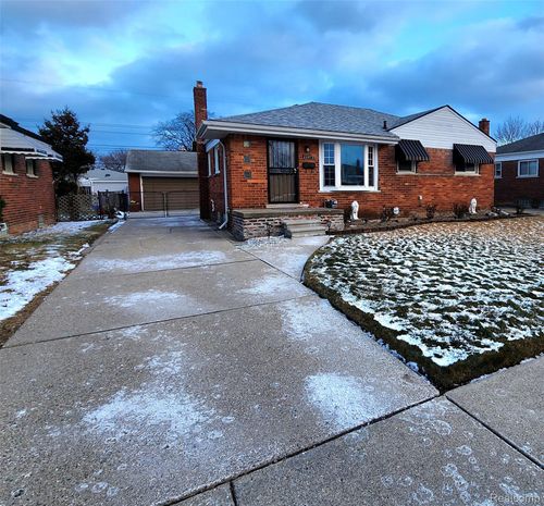 25070 Barbara St, Roseville, MI, 48066-3874 | Card Image