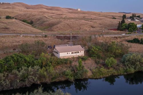 17839 N Friant Rd, Friant, CA, 93626 | Card Image