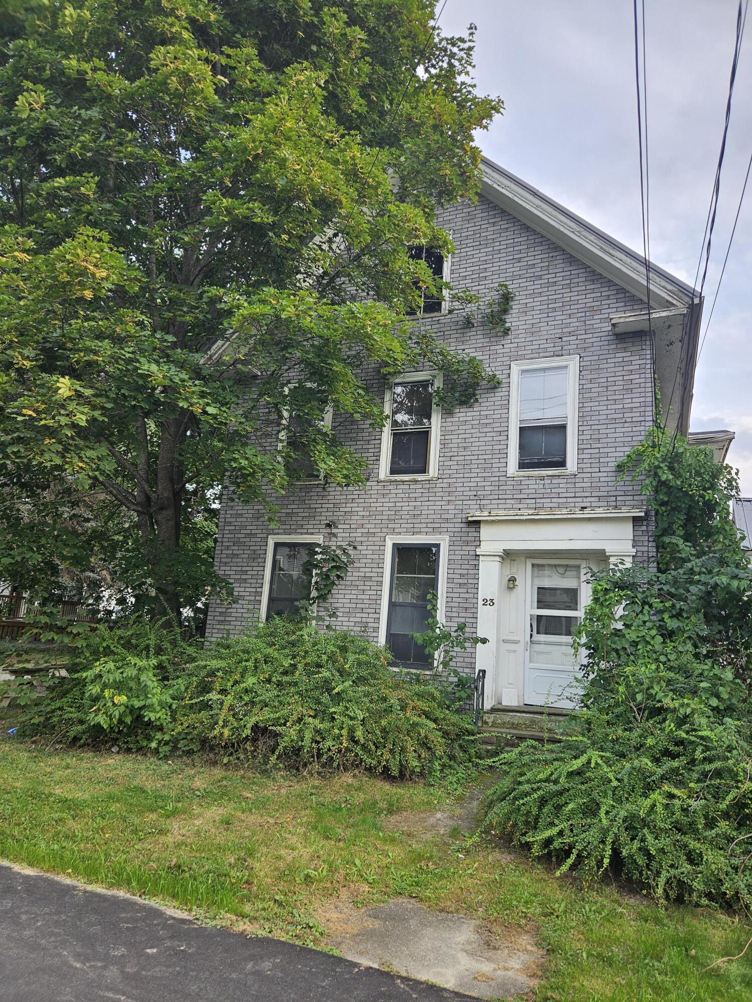 Jefferson St, Bangor, ME 04401