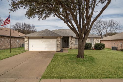 844 Atchison Dr, Saginaw, TX, 76131-4849 | Card Image