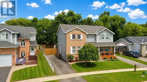 21 Wellington St E, Cornwall, ON, K6H6W8 | Card Image