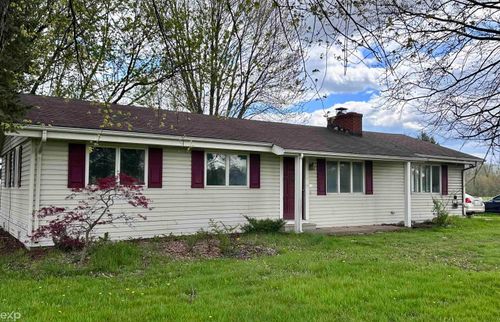 8804 Wildcat Rd, Grant Township, MI, 48032-1309 | Card Image